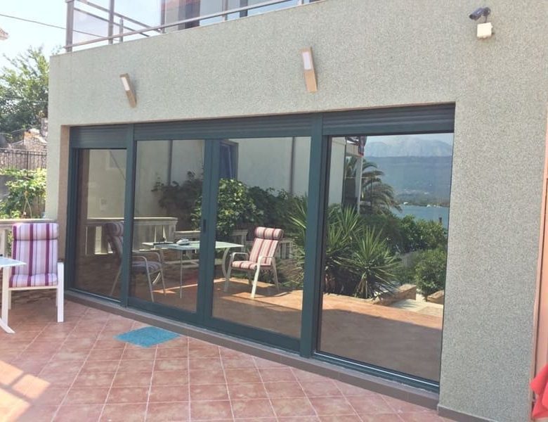 Villa with private beach and pier — Montenegro