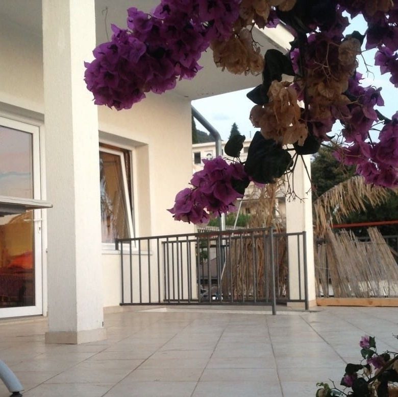 Villa for sale in Kruce — Montenegro