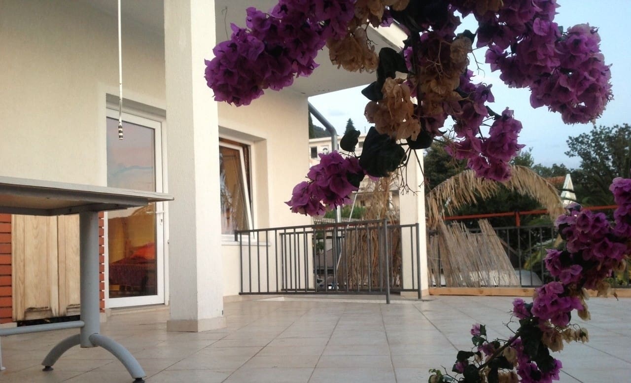 Villa for sale in Kruce — Montenegro