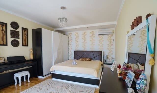 Ratac Bar'da Satılık Lüks Villa — Karadağ