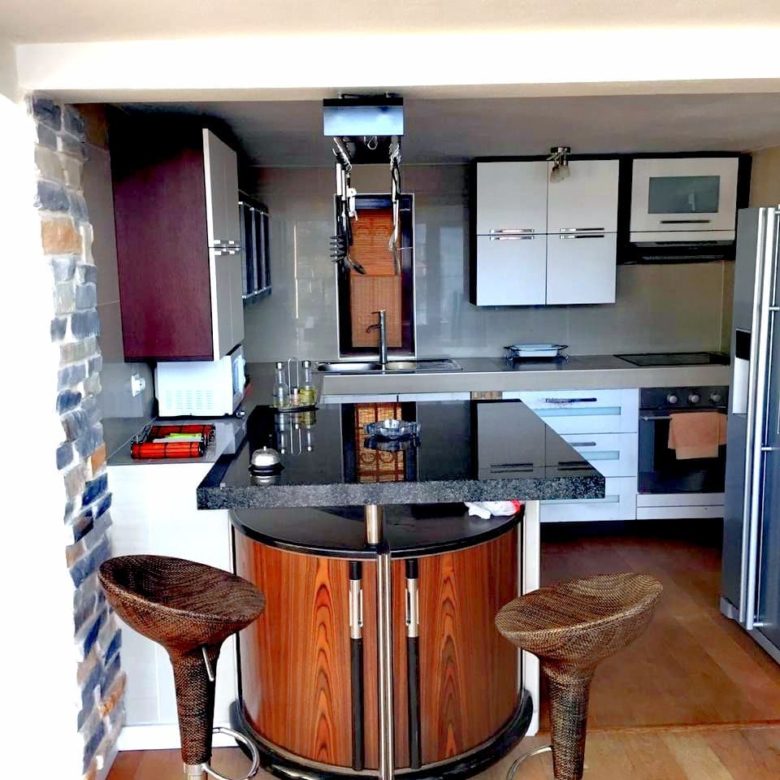 Luxusvilla in Utjeha zu verkaufen – 475 m², Strandjuwel — Montenegro