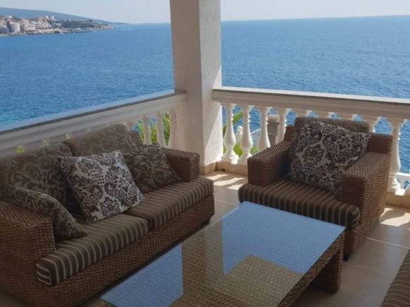 For sale waterfront villa with swimming pool — Montenegro, Montenegro