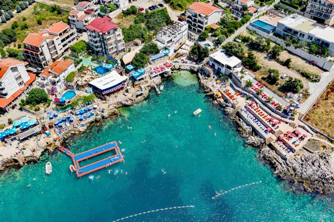 Luxusvilla in Utjeha zu verkaufen – 475 m², Strandjuwel — Montenegro