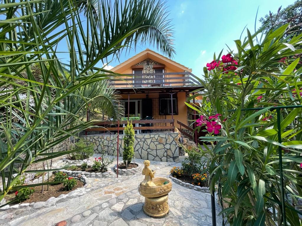 House for sale in Montenegro-Djurmani — Montenegro