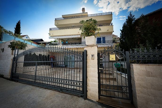 Villa for sale in Krasici-Tivat — Montenegro