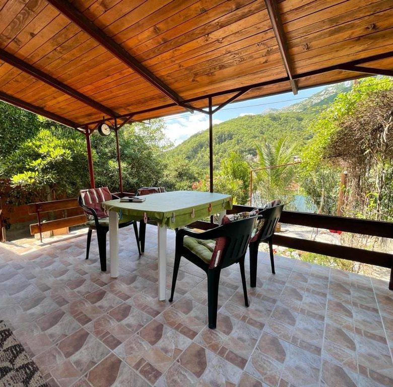 House for sale in Montenegro-Djurmani — Montenegro