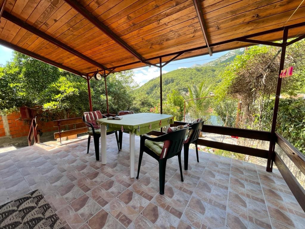 House for sale in Montenegro-Djurmani — Montenegro