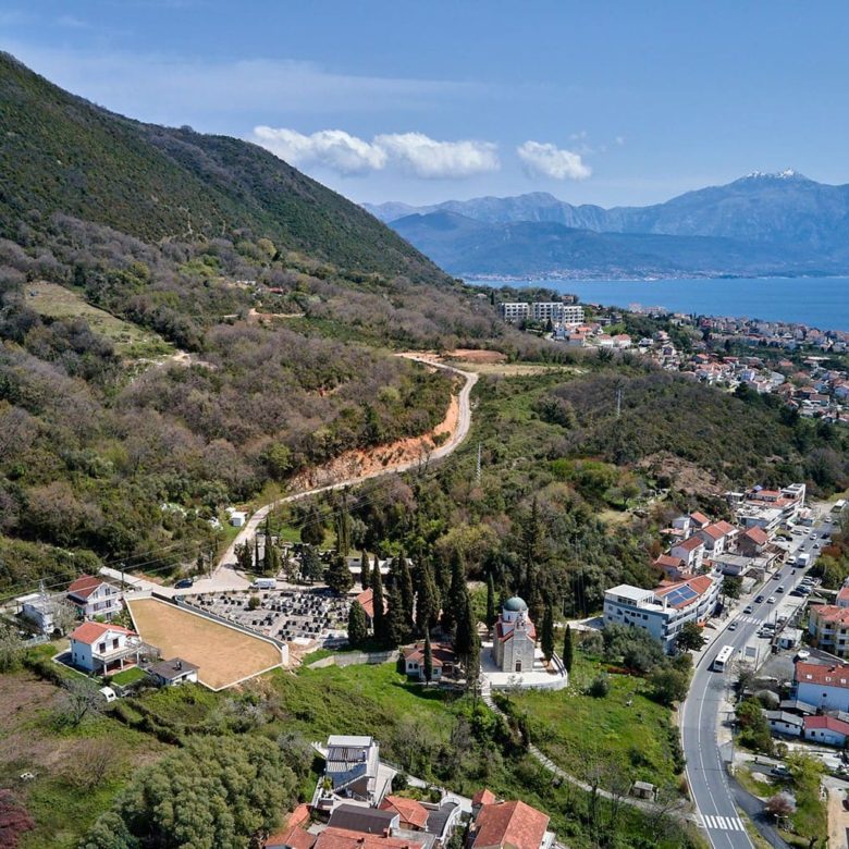 Land for sale in Boko-Kotor Bay