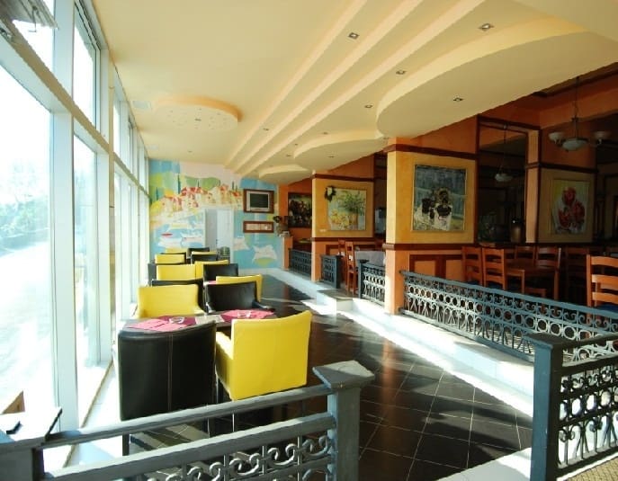Karadağ-Stoliv'de satılık otel — Karadağ
