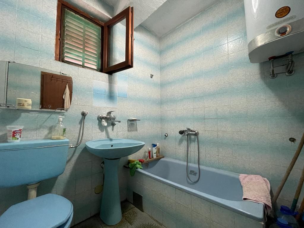Будинок на продаж у Сутоморе 180 кв.м — Чорногорія