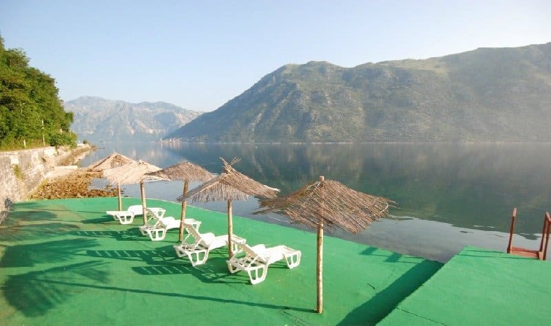 Karadağ-Stoliv'de satılık otel — Karadağ