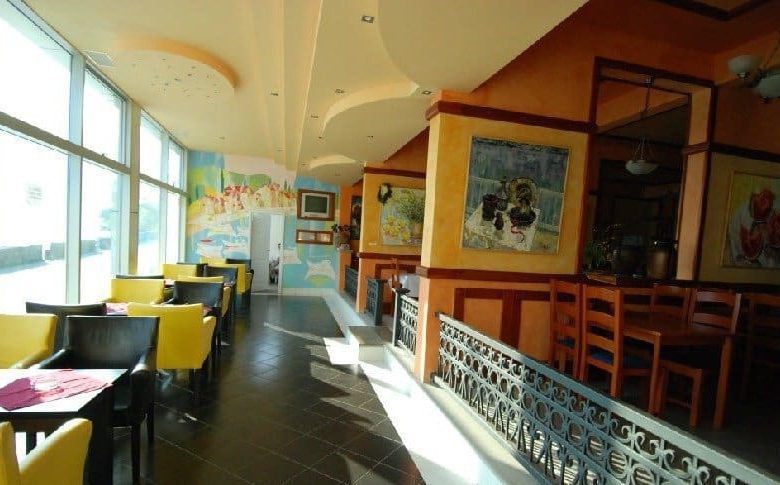 Karadağ-Stoliv'de satılık otel — Karadağ