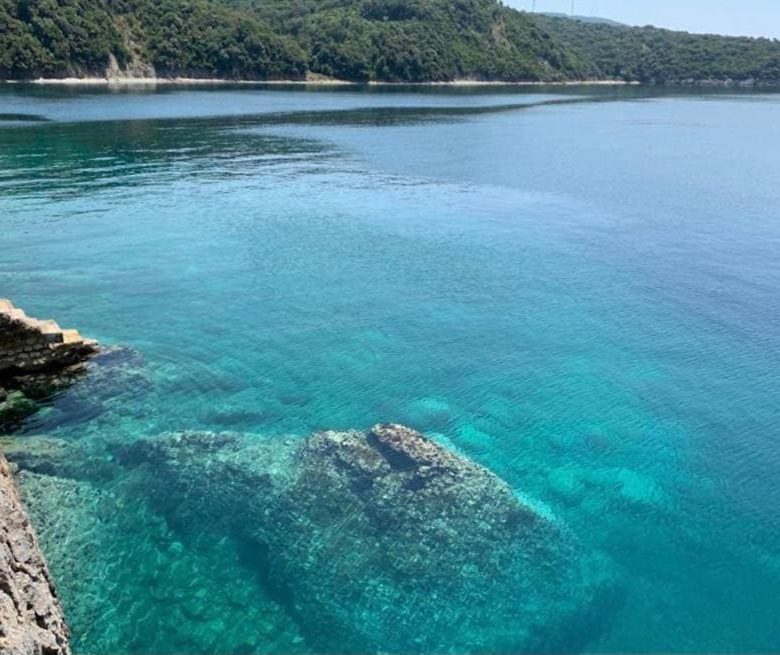Waterfront apartments in Dobra Voda-Bar — Montenegro