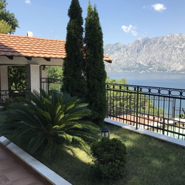 House for sale in Prcanj — Montenegro