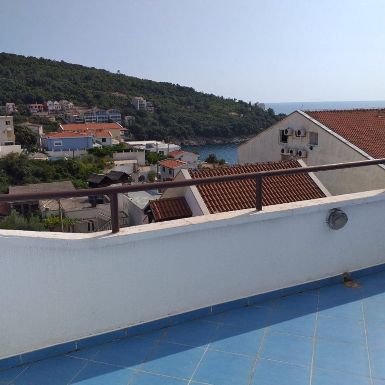 Haus am Meer in Utjeha — Montenegro