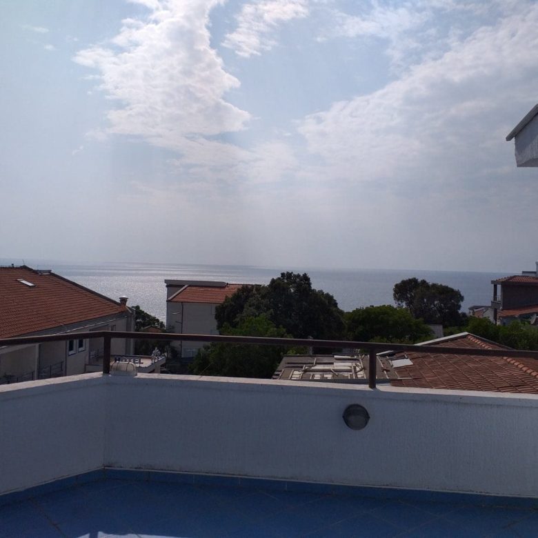 Haus am Meer in Utjeha — Montenegro