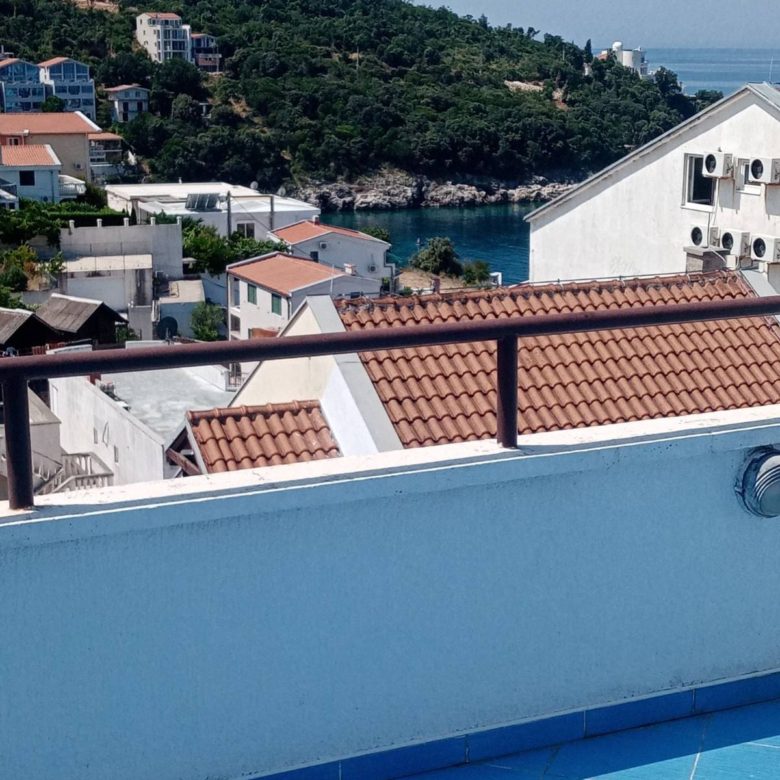 Haus am Meer in Utjeha — Montenegro