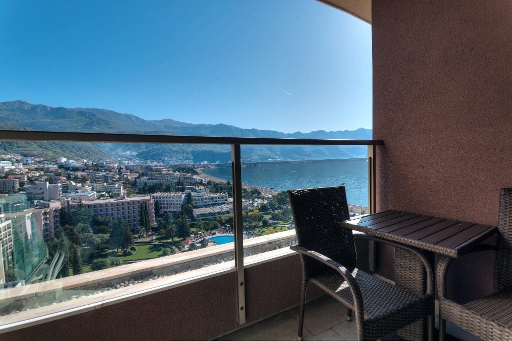 Luxuswohnung in Becici zu verkaufen — Montenegro