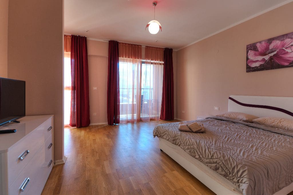Luxuswohnung in Becici zu verkaufen — Montenegro