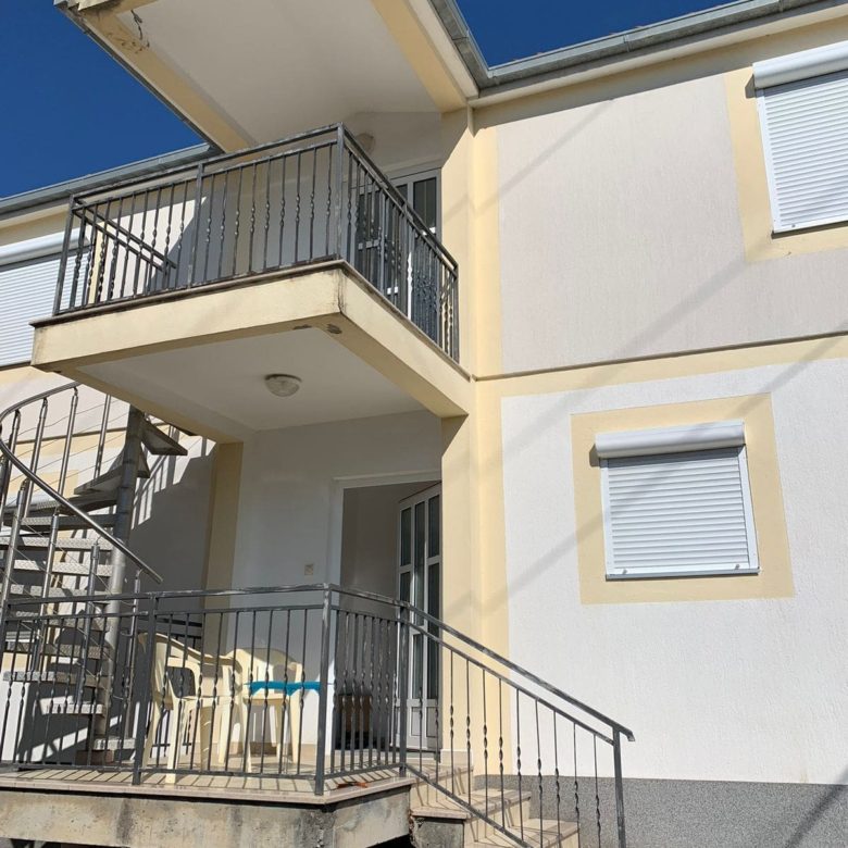 House 128sqm and apartment 71sqm for sale