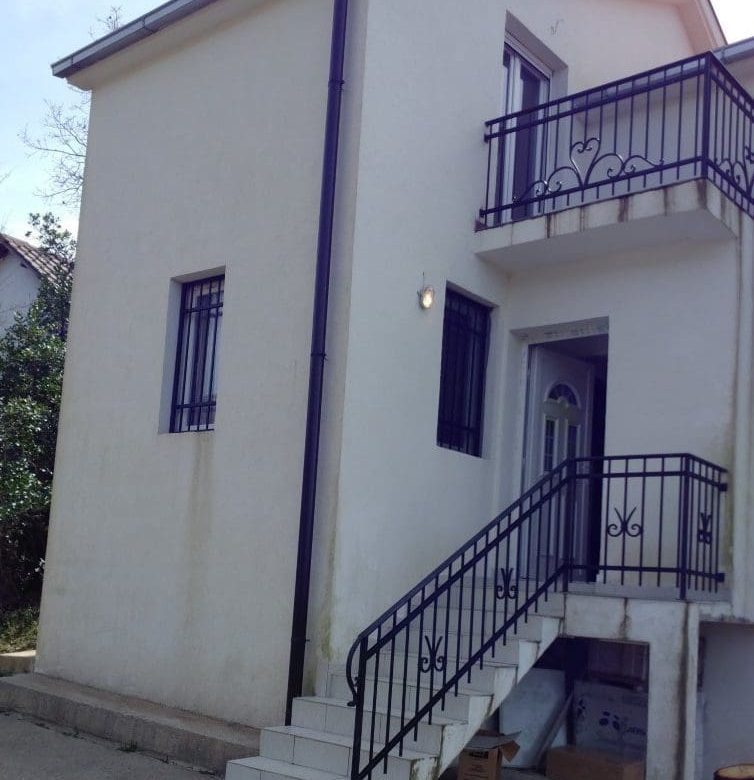 Haus in Kruče zu verkaufen