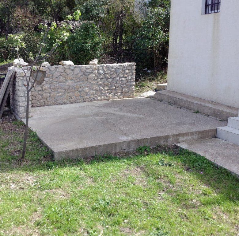Haus in Kruče zu verkaufen — Montenegro
