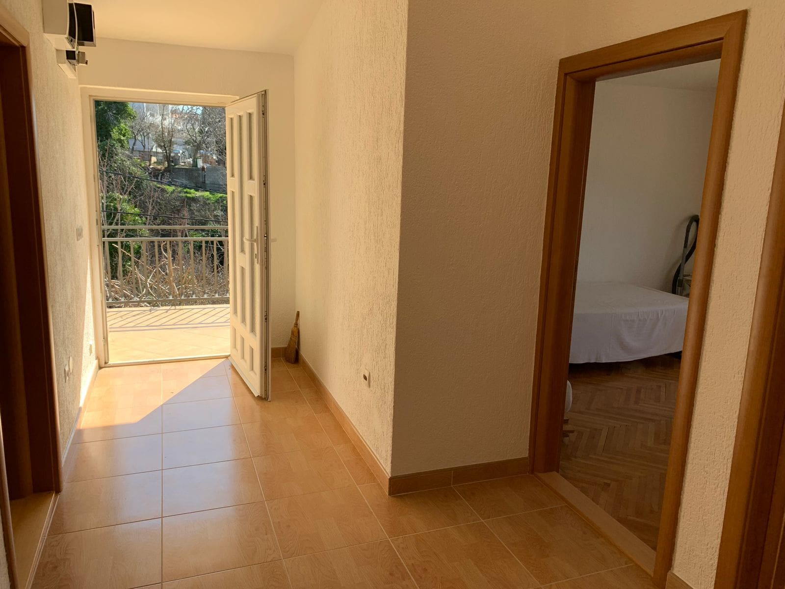 House 128sqm and apartment 71sqm for sale — Montenegro