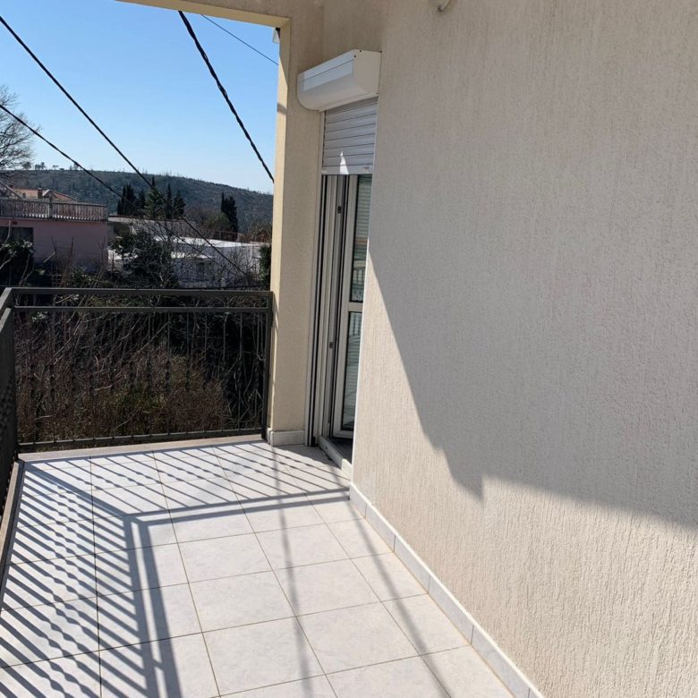 House 128sqm and apartment 71sqm for sale — Montenegro