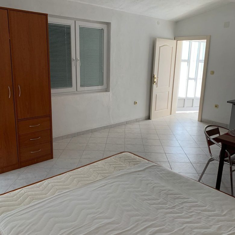 House 128sqm and apartment 71sqm for sale — Montenegro