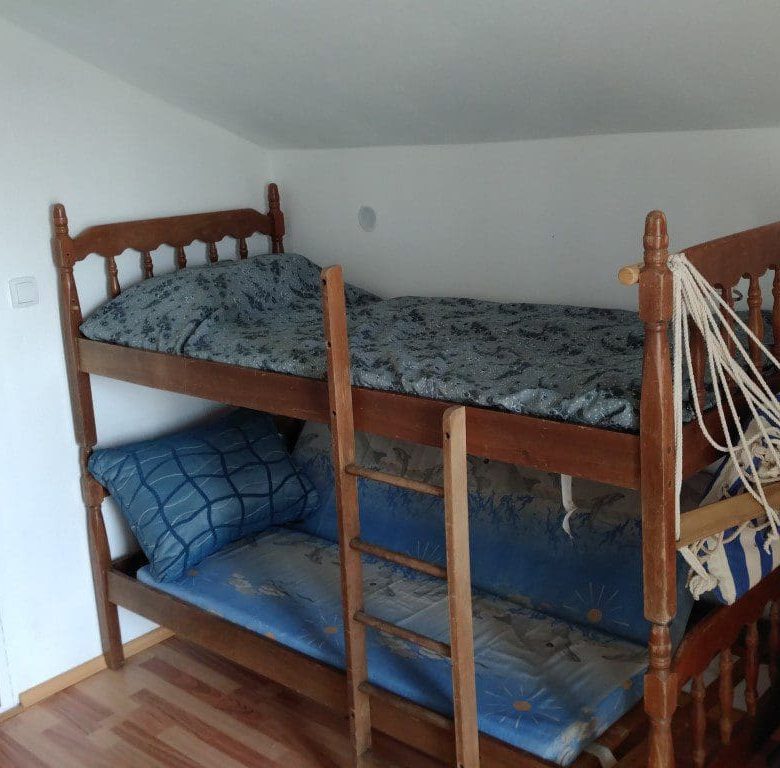 Haus in Kruče zu verkaufen — Montenegro