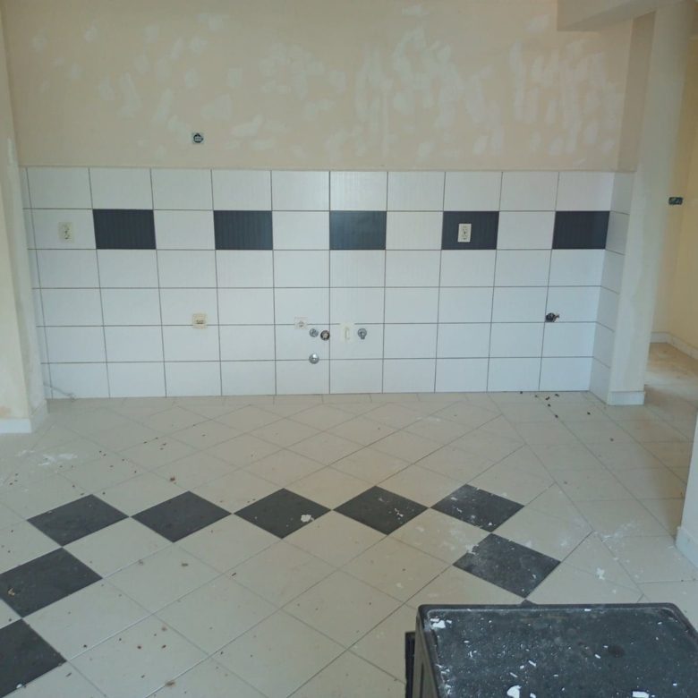 Willa z apartamentami w pobliżu Igalo — Czarnogóra