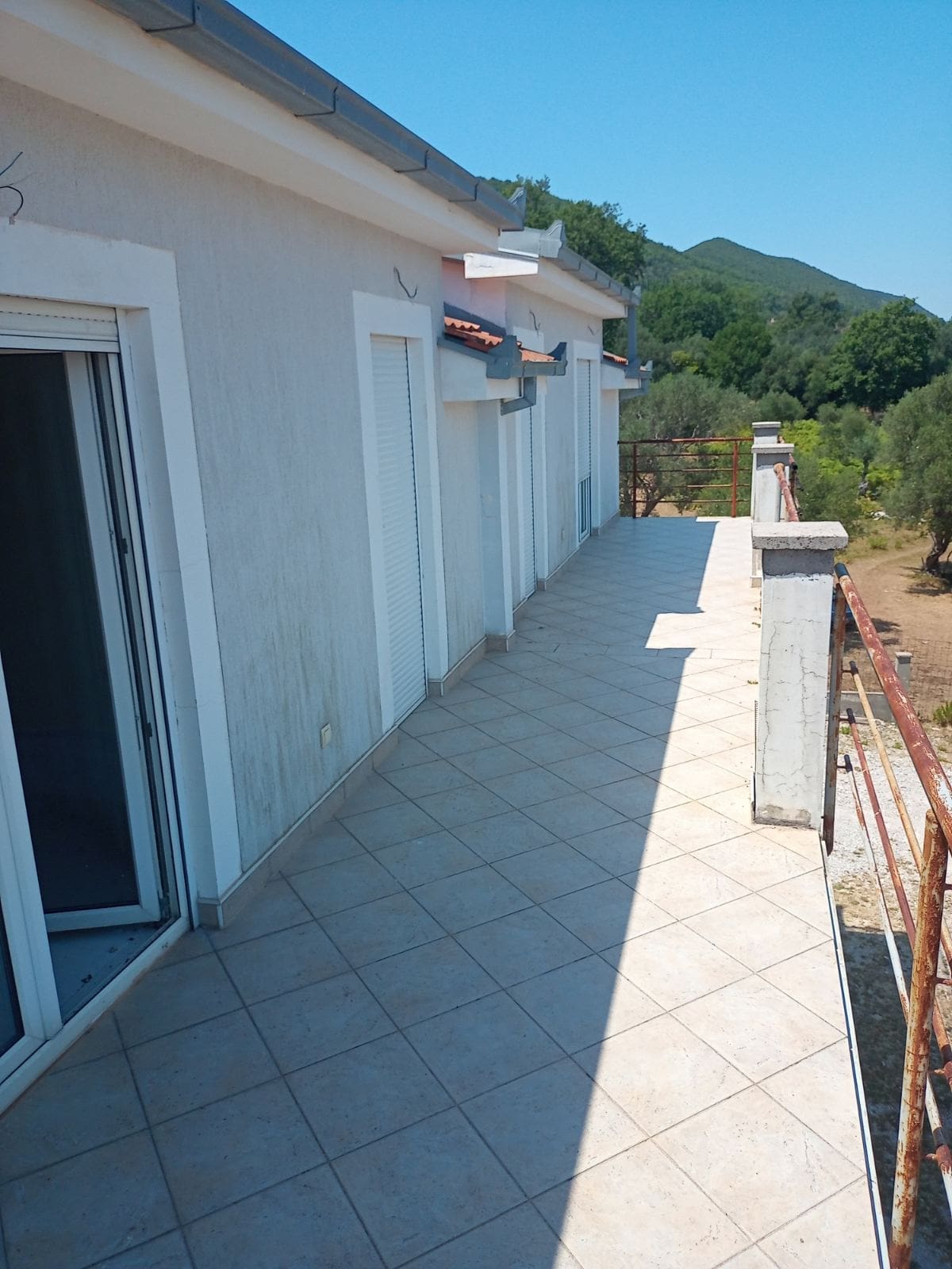 Willa z apartamentami w pobliżu Igalo — Czarnogóra