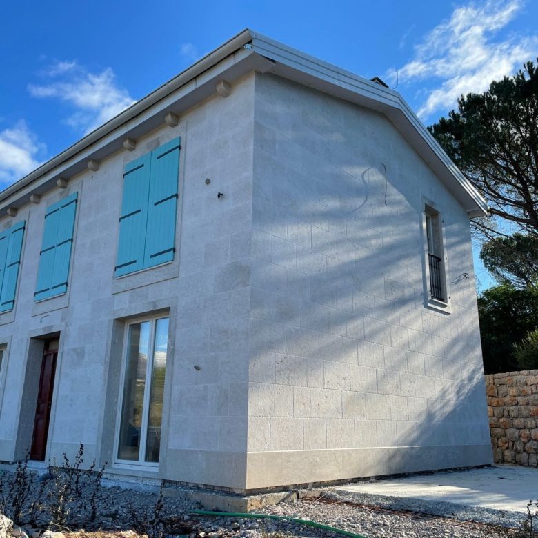 Sunny house for sale in Krimovica — Montenegro