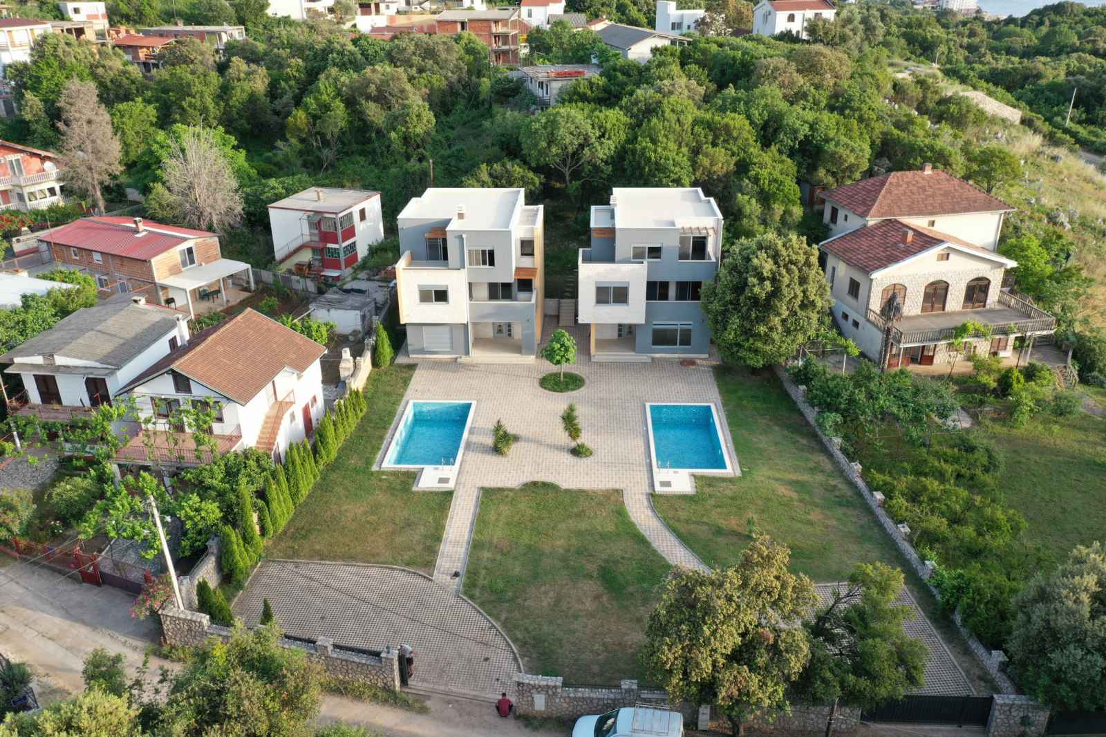 Moderne Villen in Utjeha zum Verkauf — Montenegro