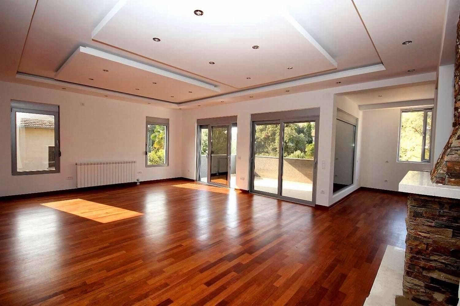 Moderne Villen in Utjeha zum Verkauf — Montenegro