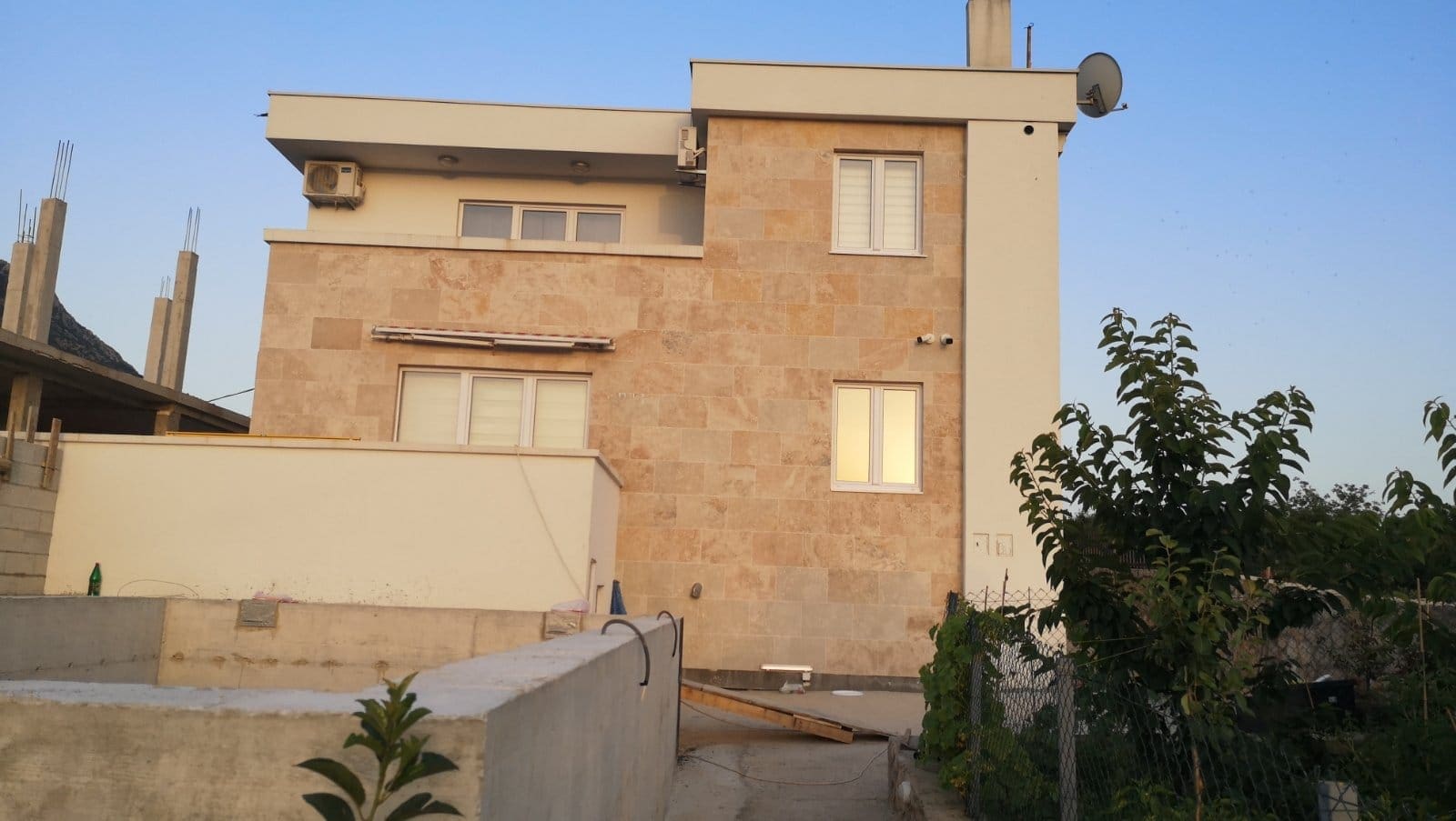 House for sale in Dobra Voda — Montenegro
