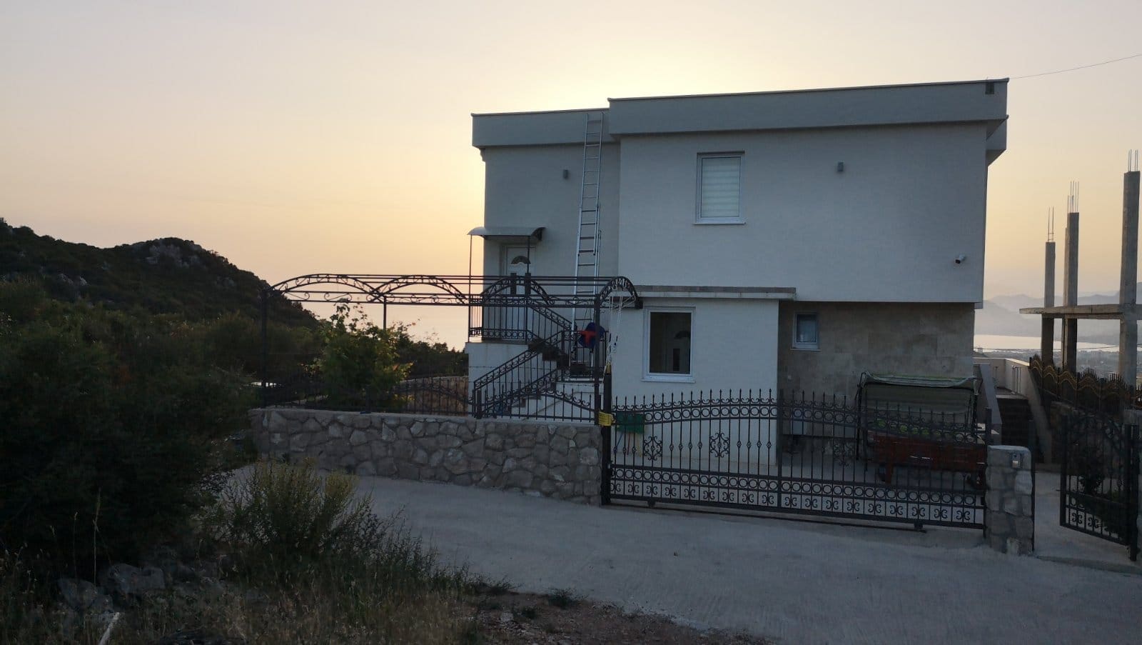 House for sale in Dobra Voda — Montenegro