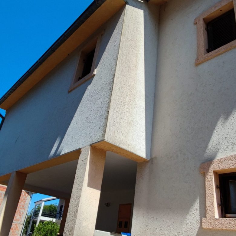 House for sale in Kunje