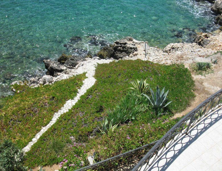 Strandvilla in Utjeha zu verkaufen — Montenegro