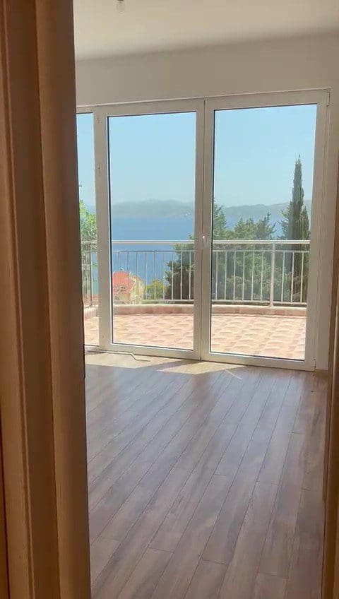 House for sale in Baosici — Montenegro