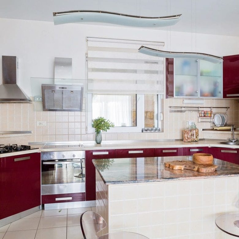 Strandvilla in Utjeha zu verkaufen — Montenegro