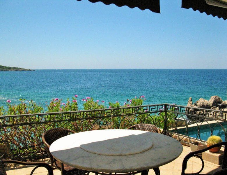 Strandvilla in Utjeha zu verkaufen — Montenegro