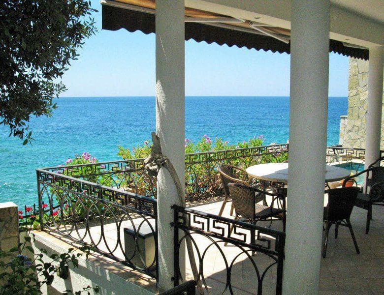 Strandvilla in Utjeha zu verkaufen — Montenegro