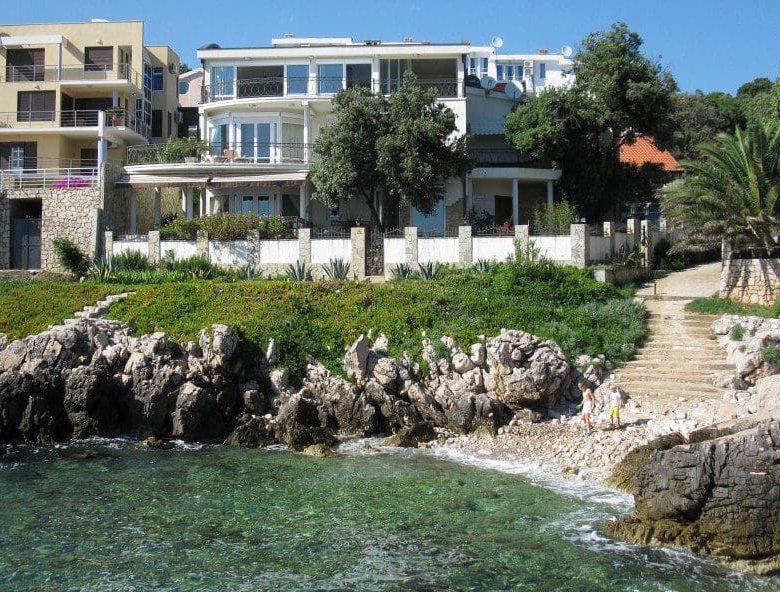 Strandvilla in Utjeha zu verkaufen — Montenegro