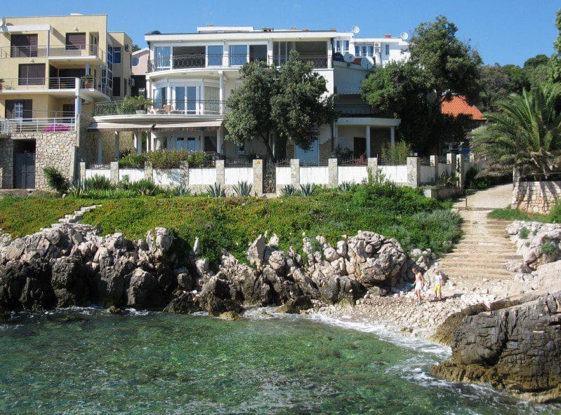 Strandvilla in Utjeha zu verkaufen — Montenegro