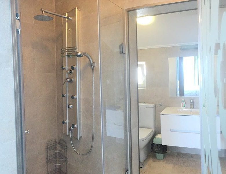 Strandvilla in Utjeha zu verkaufen — Montenegro