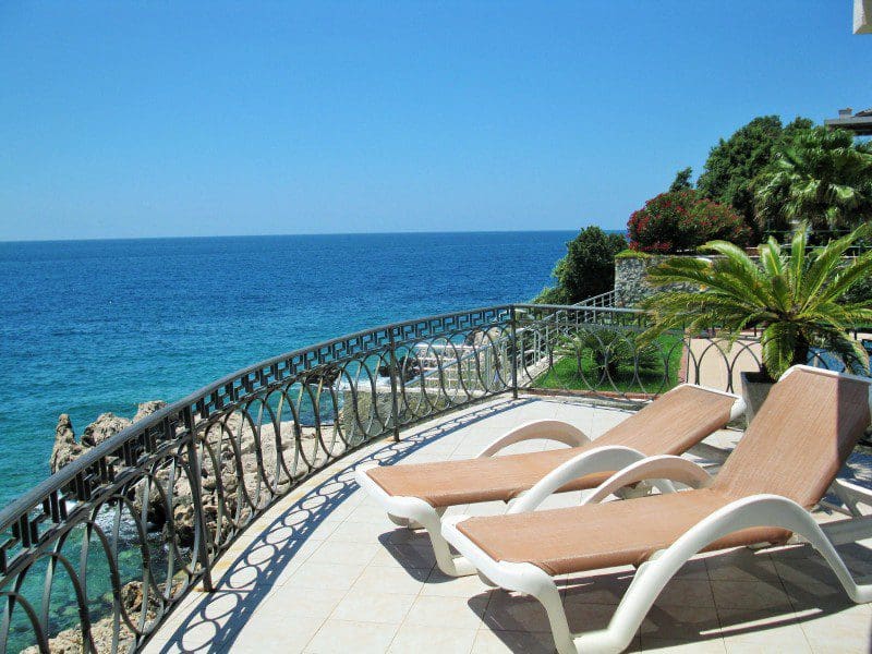 Strandvilla in Utjeha zu verkaufen — Montenegro