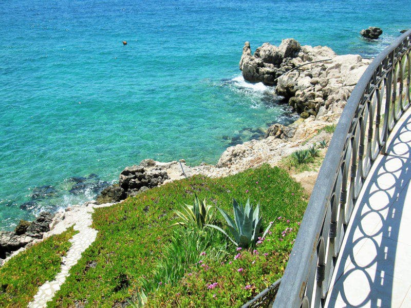 Strandvilla in Utjeha zu verkaufen — Montenegro
