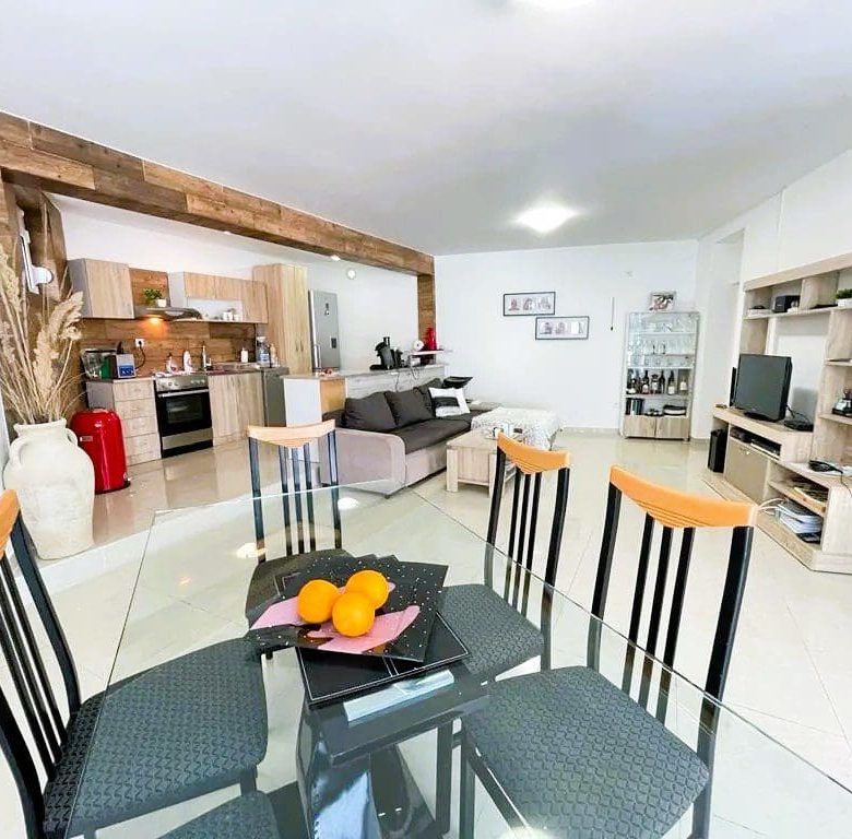 Villa for sale in Dobra Voda — Montenegro