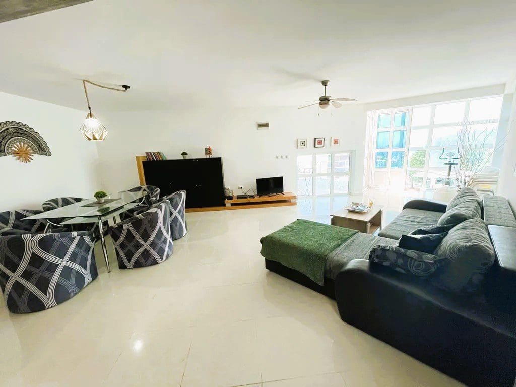 Villa for sale in Dobra Voda — Montenegro
